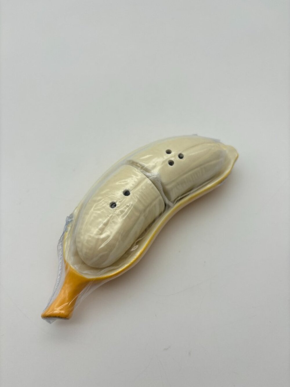 Cracker Barrel Salt & Pepper Shakers SEALED Banana & Peel Holder Kitchen Decor